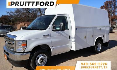 2026 Ford E-350 Base