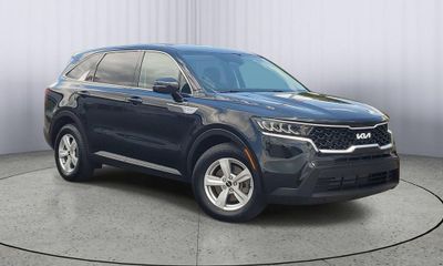 2023 Kia Sorento LX