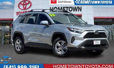 2022 Toyota RAV4 XLE