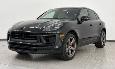 2023 Porsche Macan S