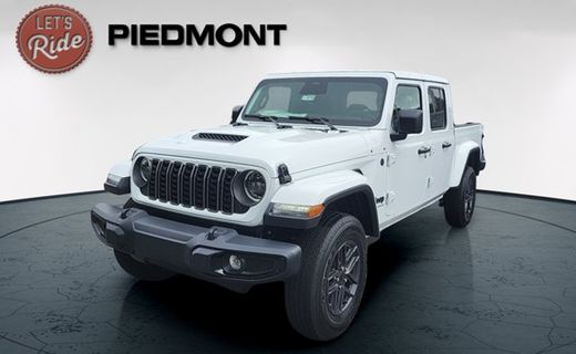 2026 Jeep Gladiator Sport