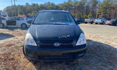 2010 Kia Sedona GL