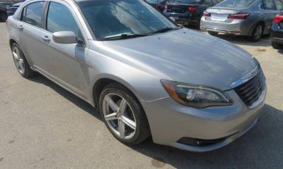 2014 Chrysler 200 Touring