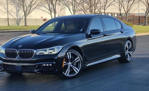 2016 BMW 750I