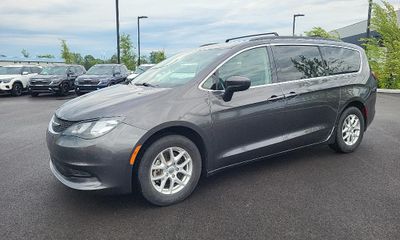 2021 Chrysler Voyager LXI