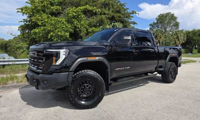 2025 GMC Sierra HD AT4X