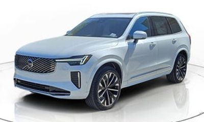 2026 Volvo XC90 Plus Bright