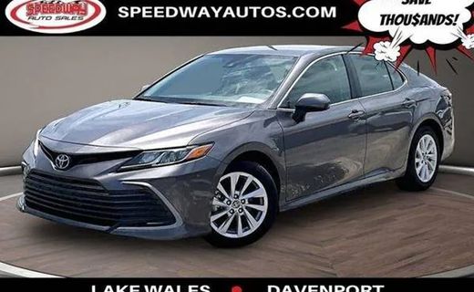 2024 Toyota Camry LE