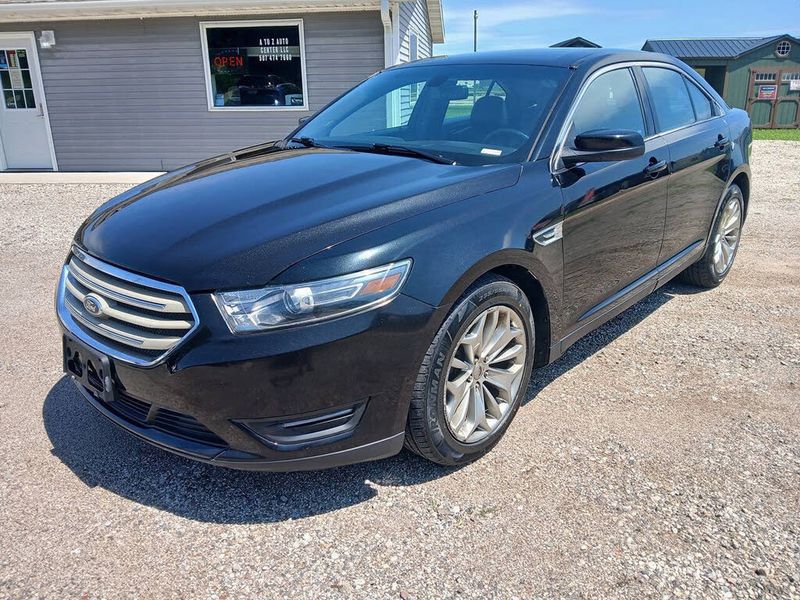 2015 Ford Taurus — a typically priced live listing