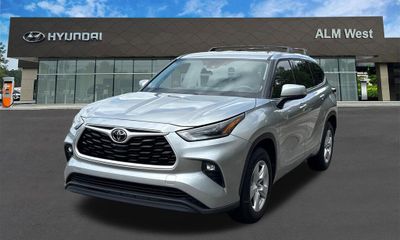 2021 Toyota Highlander LE