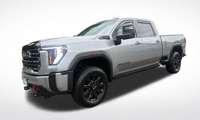2025 GMC Sierra HD AT4