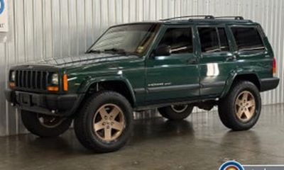 1999 Jeep Cherokee Sport Classic