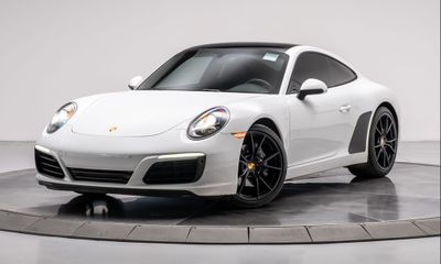 2018 Porsche 911 Carrera 4