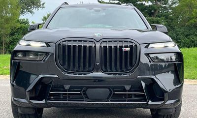 2024 BMW X7 M60i