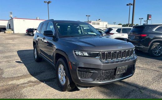 2022 Jeep Grand Cherokee Laredo