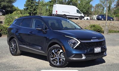 2025 Kia Sportage EX
