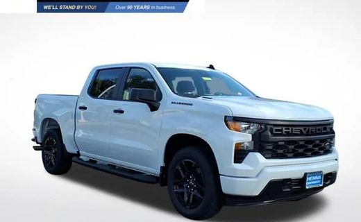 2026 Chevrolet Silverado Custom