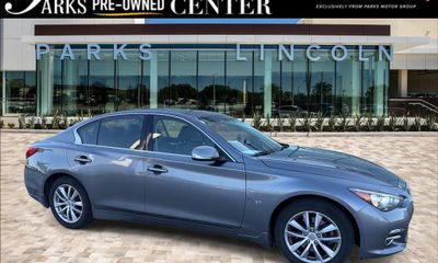 2015 Infiniti Q50 Base
