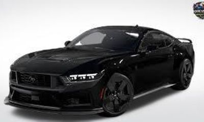 2025 Ford Mustang Dark Horse