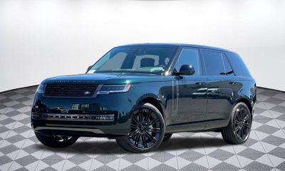 2026 Land Rover Range SE
