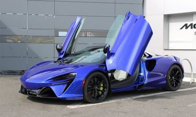 2025 McLaren Artura Spider