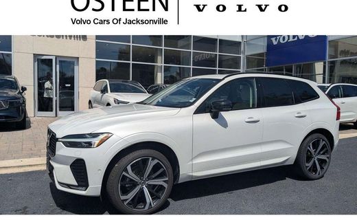 2024 Volvo XC60 Ultimate Dark