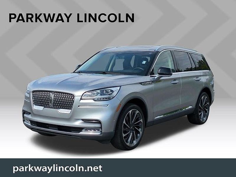 2021 Lincoln Aviator — a typically priced live listing