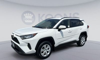 2019 Toyota RAV4 LE