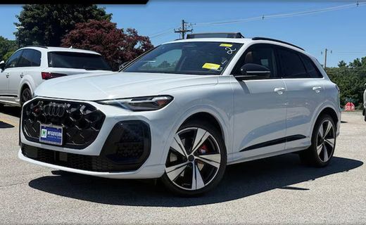 2026 Audi SQ5 Quattro Premium Plus