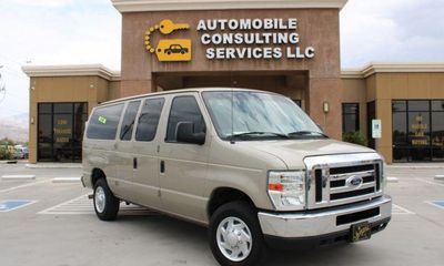 2011 Ford E-350 XLT