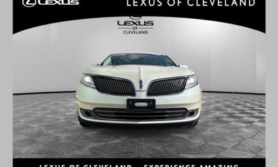 2015 Lincoln MKS Base