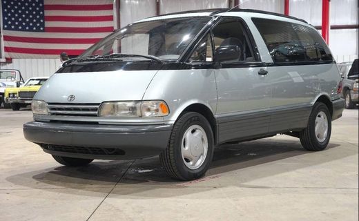 1992 Toyota Previa LE