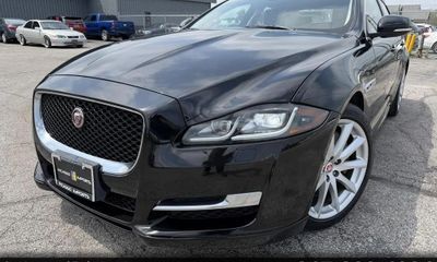 2018 Jaguar XJ R Sport