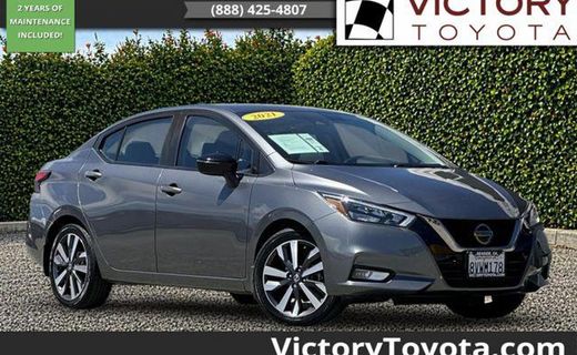 2021 Nissan Versa SR