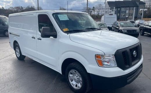 2017 Nissan NV SV
