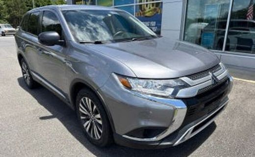 2019 Mitsubishi Outlander SE