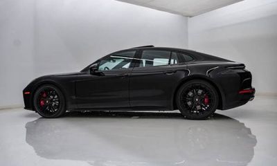 2026 Porsche Panamera GTS