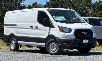 2026 Ford Transit LOW Roof