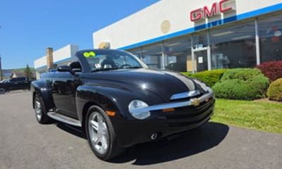 2004 Chevrolet SSR LS