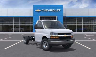 2026 Chevrolet Express 3500 Cutaway 139