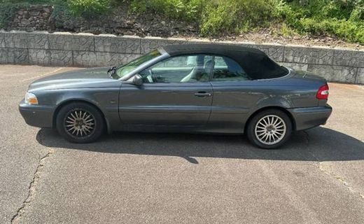2004 Volvo C70