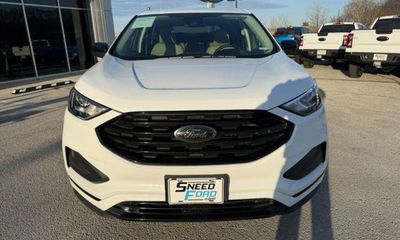 2022 Ford Edge SE