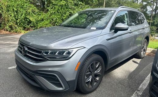 2023 Volkswagen Tiguan SE
