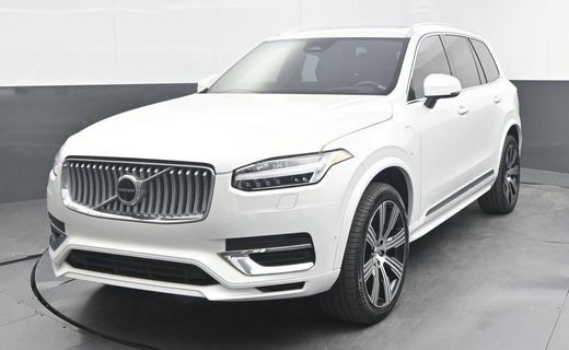 2025 Volvo XC90 Ultra Bright
