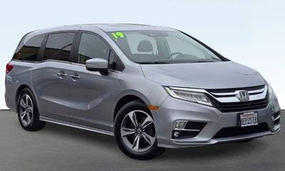 2019 Honda Odyssey Touring
