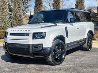 2026 Land Rover Defender 130 SE