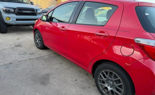 2013 Toyota Yaris L