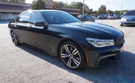 2017 BMW 750i B7