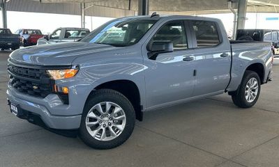 2024 Chevrolet Silverado Custom