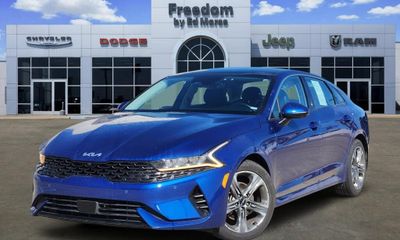 2023 Kia K5 EX